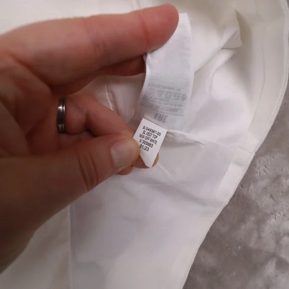 GAP White Women's Vest - Picture 9 of 9